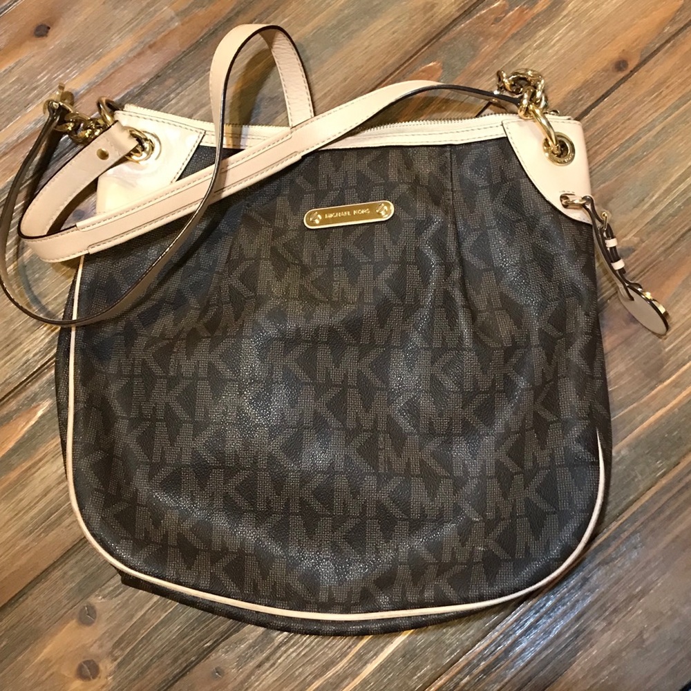 Michael Kors crossbody/shoulder bag